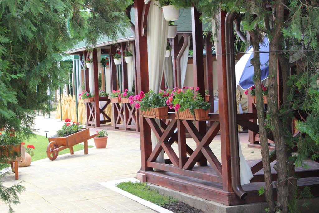 Vila Royal Urziceni Exterior foto