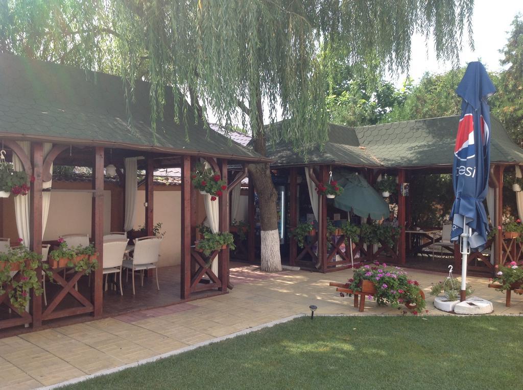 Vila Royal Urziceni Exterior foto